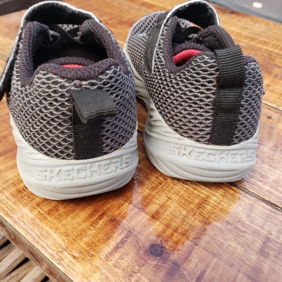 Toddler boys black gray skechers size 9 shoes sneakers - Picture 3 of 7